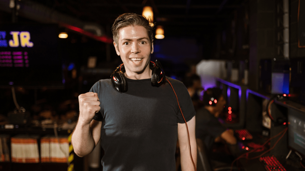 man in black shirt wearing headphones