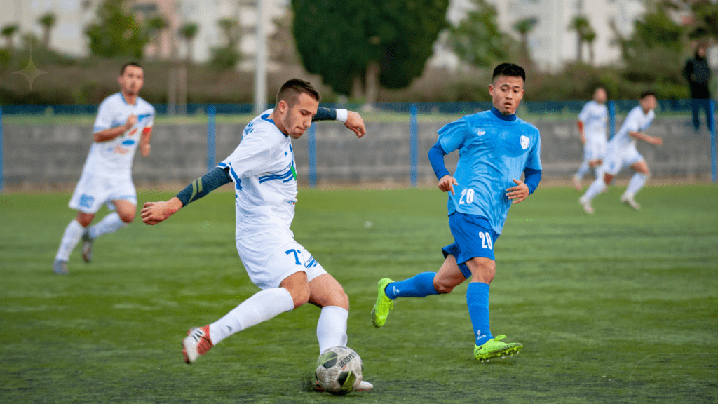 two opponent team playing soccer