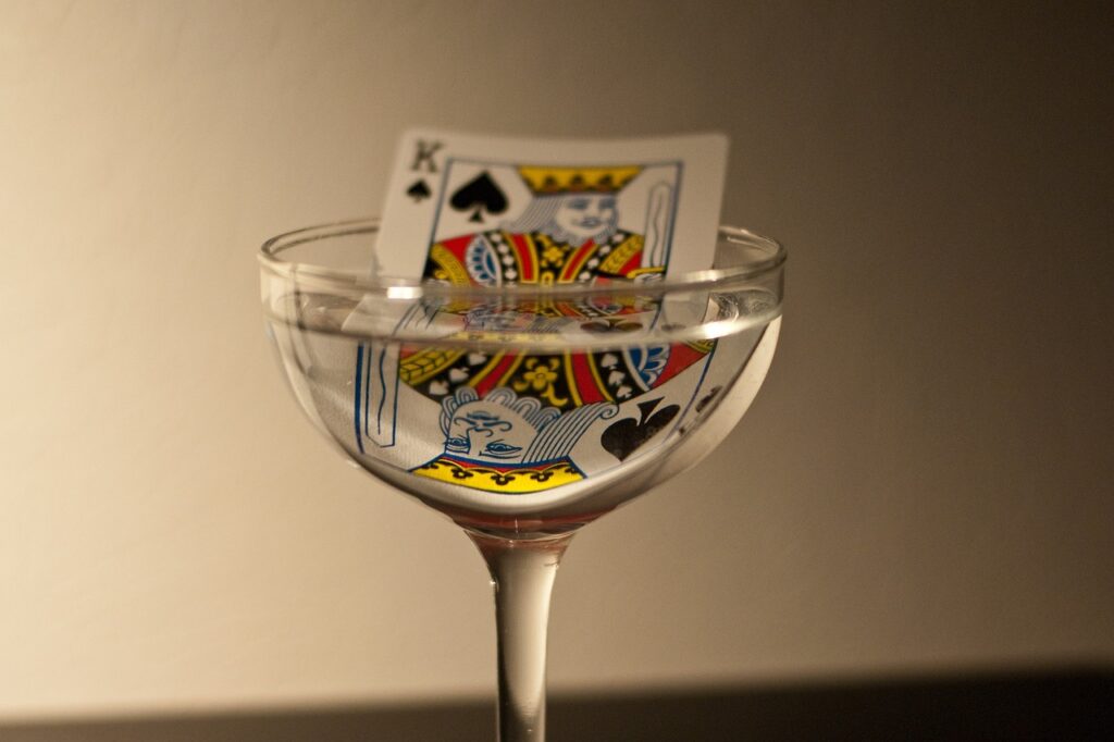 king, playing card, glass, casino, cards, brown casino, brown king, casino, casino, casino, casino, casino