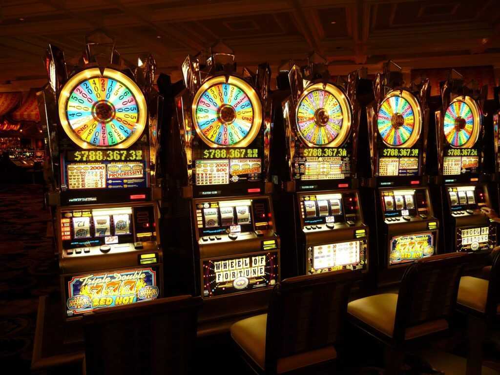 slot machine, one-armed bandit, money, las vegas, gambling, city, sightseeing, usa, slot machine, slot machine, slot machine, slot machine, las vegas, las vegas, las vegas, gambling, gambling, gambling, gambling, gambling